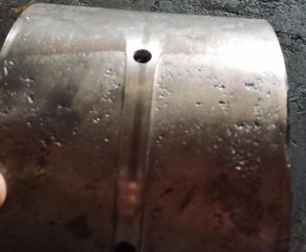 八輥五連軋 背襯軸承內(nèi)圈損壞原因分析