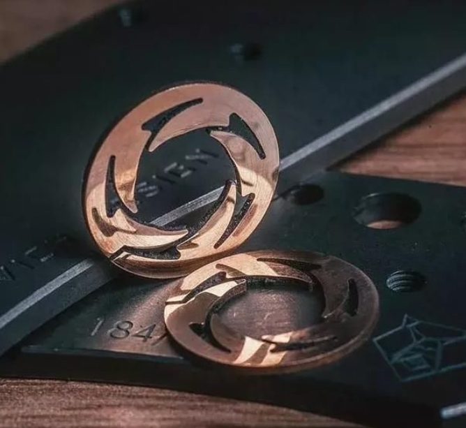 如何選擇一把好的折刀之軸承部分的選擇