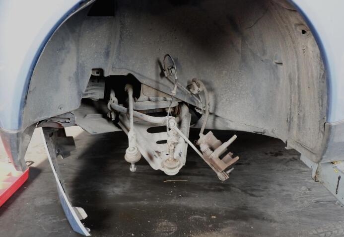 輪轂軸承損壞跟減振器有關(guān)系嗎不但有而且還很大!