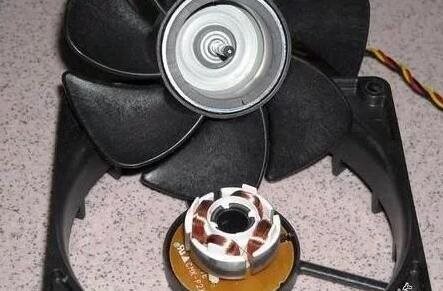 電風(fēng)扇軸承不轉(zhuǎn)了怎么修電風(fēng)扇保養(yǎng)技巧