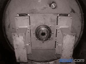 鋼輪行走軸承處油封漏油時更換油封的具體步驟