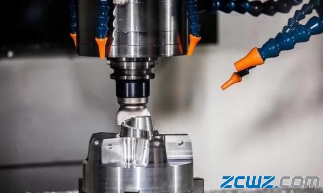 數(shù)控加工鏜刀技術(shù):多功能鏜刀