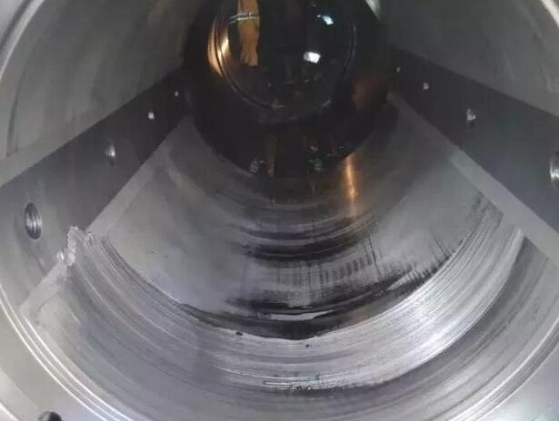 船舶艉軸承高溫問題及其操作注意事項