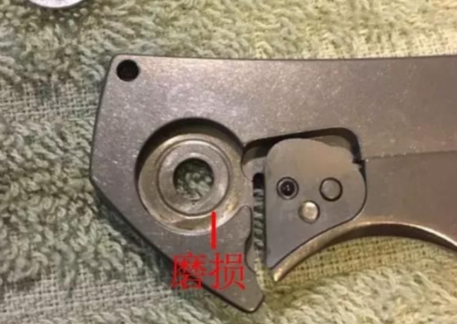 如何選擇一把好的折刀之軸承部分的選擇