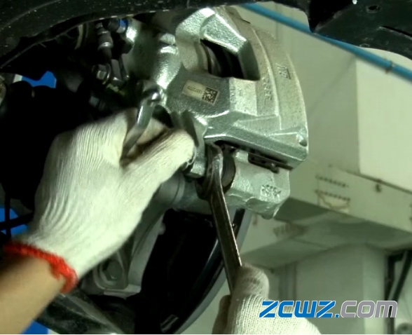 輪轂軸承間隙調(diào)整具體步驟