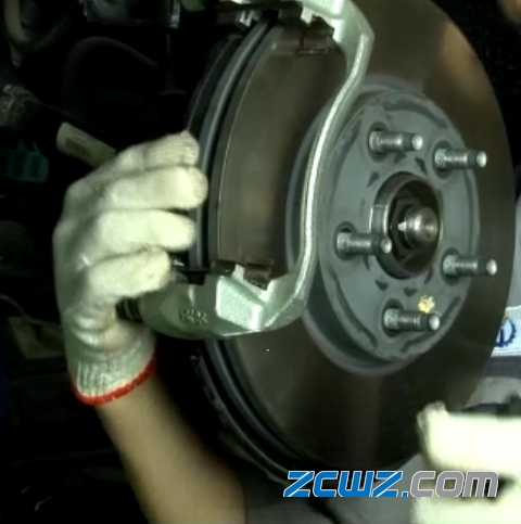 輪轂軸承間隙調(diào)整具體步驟